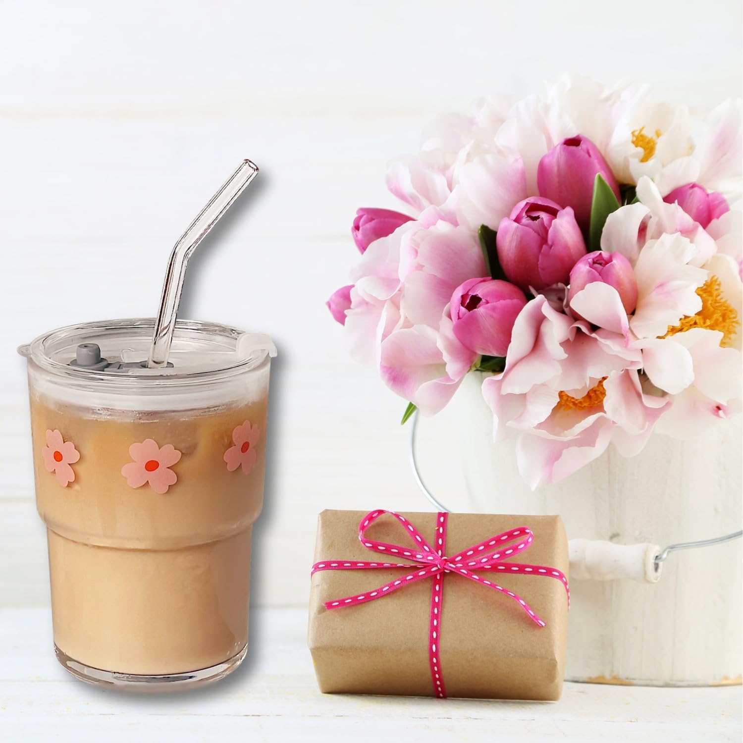 Cute Flower Glass Cup with Straw – 13oz Clear Drinking Cup with Lid, Reusable Glass Straw and Cleaning Brush for Juice, Milk, or Coffee